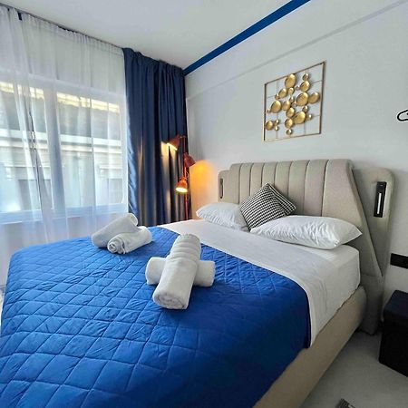 Syntagma Plaka Suite By Zeussuites Athena Bagian luar foto